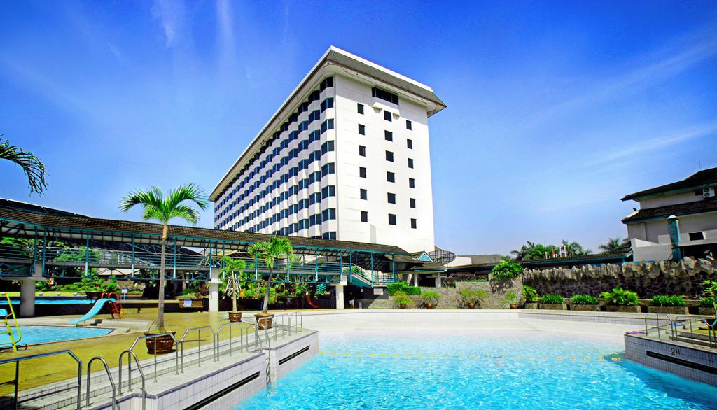 Horison Ultima Bandung Hotel Exterior photo